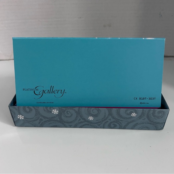 American Greetings holiday cards 15 cards 15 envelopes - SKATING - Picture 2 of 5